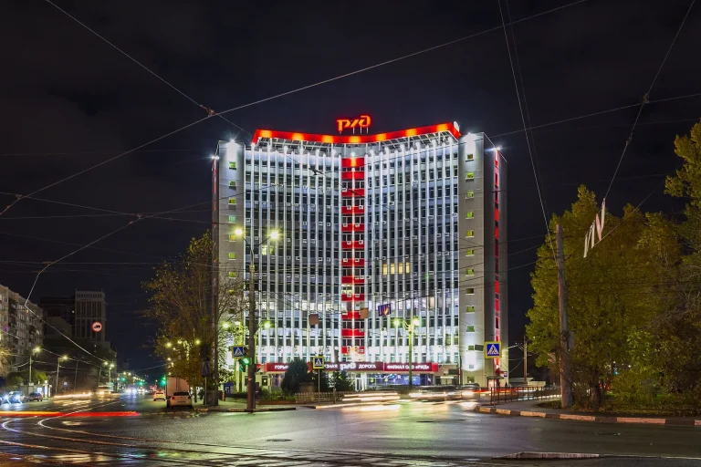 Площадь Железнодорожников